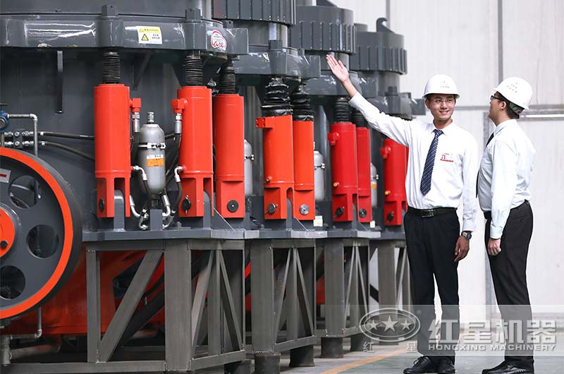 紅星機(jī)器圓錐破碎機(jī)廠(chǎng)家 紅星機(jī)器圓錐破碎機(jī)廠(chǎng)家